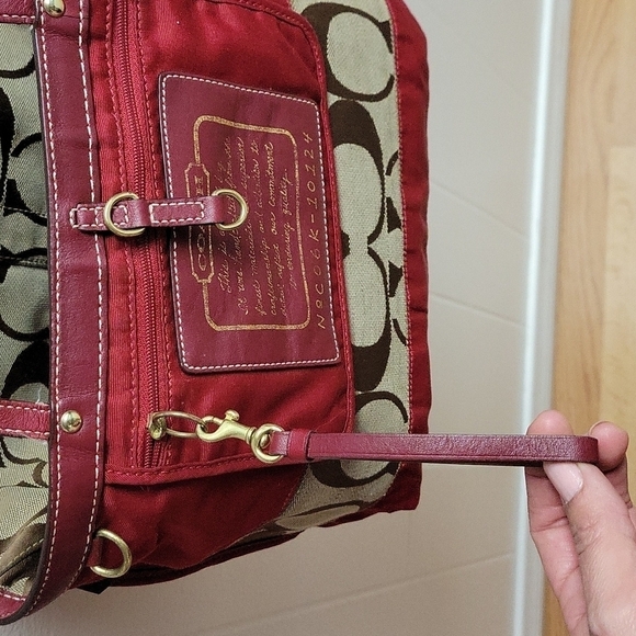 Reversible Coach signature stripe tote - Picture 8 of 12